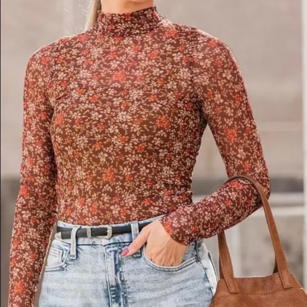 Willow & Root Floral Mesh Long Sleeve Top Size Medium